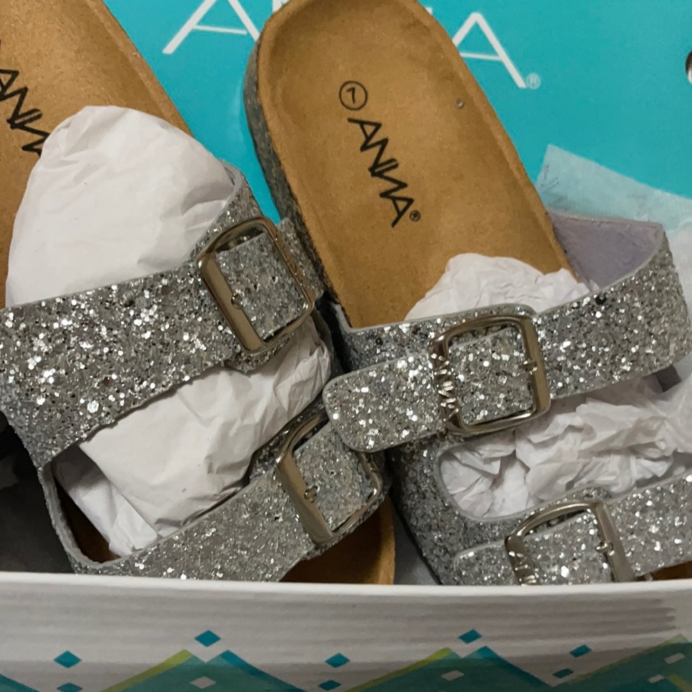 Double buckle sparkle slides